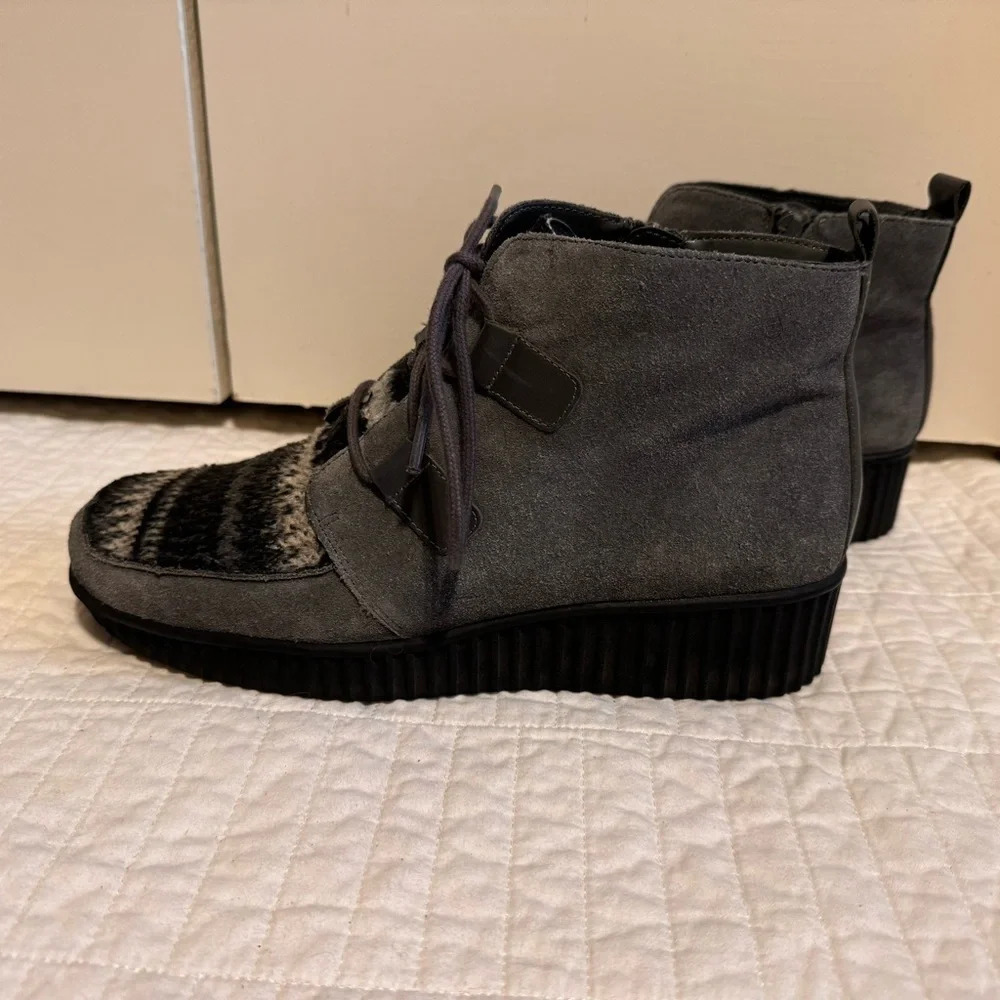 Aerosoles Umpire Wedge Bootie Grey Sz 8.5 - Picture 9 of 10